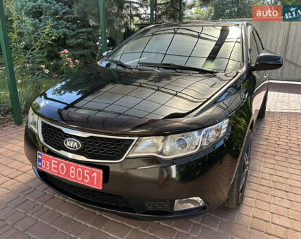 Черный Киа Черато, объемом двигателя 1.6 л и пробегом 153 тыс. км за 8700 $, фото 1 на Automoto.ua