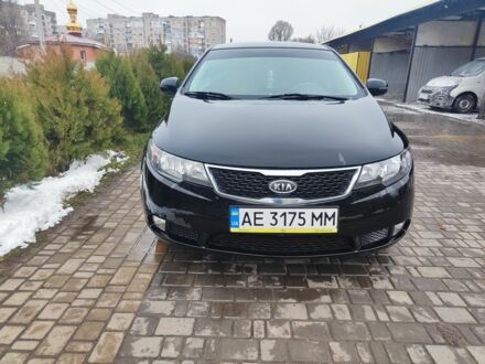 Чорний Кіа Черато, об'ємом двигуна 2 л та пробігом 227 тис. км за 6300 $, фото 1 на Automoto.ua