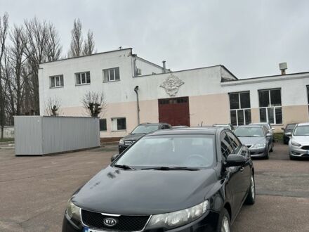 Черный Киа Черато, объемом двигателя 2 л и пробегом 300 тыс. км за 5499 $, фото 1 на Automoto.ua