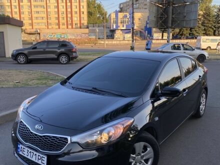 Киа Черато 2016 в Кривом Роге на Automoto.ua Черный Киа Черато, объемом двигателя 1.8 л и пробегом 75 тыс. км за 9999 $, фото 1 на Automoto.ua