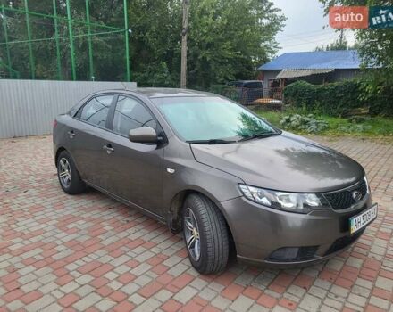 Коричневий Кіа Черато, об'ємом двигуна 1.6 л та пробігом 110 тис. км за 4750 $, фото 6 на Automoto.ua