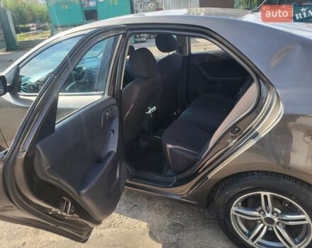 Коричневий Кіа Черато, об'ємом двигуна 1.6 л та пробігом 110 тис. км за 4750 $, фото 11 на Automoto.ua