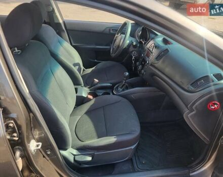 Коричневий Кіа Черато, об'ємом двигуна 1.6 л та пробігом 110 тис. км за 4750 $, фото 16 на Automoto.ua
