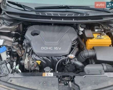 Коричневый Киа Черато, объемом двигателя 1.59 л и пробегом 171 тыс. км за 10500 $, фото 17 на Automoto.ua