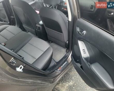 Коричневый Киа Черато, объемом двигателя 1.59 л и пробегом 171 тыс. км за 10500 $, фото 6 на Automoto.ua