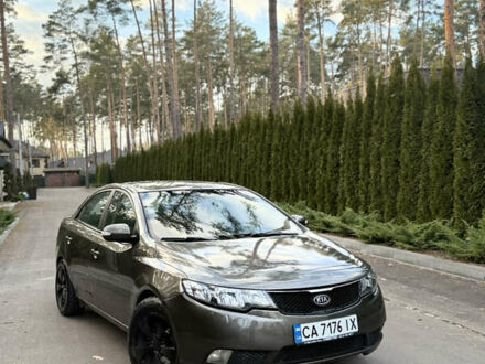 Киа Черато 2009 в Киеве на Automoto.ua Коричневый Киа Черато, объемом двигателя 1.59 л и пробегом 250 тыс. км за 6999 $, фото 1 на Automoto.ua