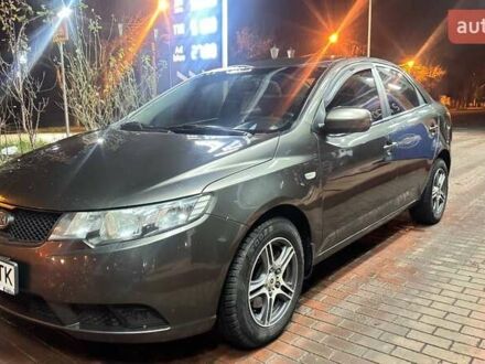 Коричневий Кіа Черато, об'ємом двигуна 1.6 л та пробігом 268 тис. км за 7000 $, фото 1 на Automoto.ua