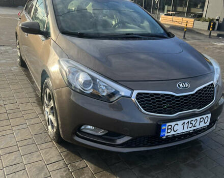 Коричневий Кіа Черато, об'ємом двигуна 1.59 л та пробігом 192 тис. км за 9300 $, фото 1 на Automoto.ua