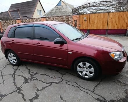 Красный Киа Черато, объемом двигателя 1.6 л и пробегом 230 тыс. км за 4400 $, фото 2 на Automoto.ua