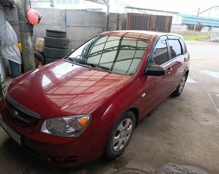 Красный Киа Черато, объемом двигателя 1.6 л и пробегом 230 тыс. км за 4400 $, фото 4 на Automoto.ua