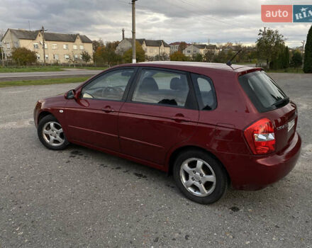 Киа Черато 2006 в Дубно на Automoto.ua Красный Киа Черато, объемом двигателя 1.6 л и пробегом 211 тыс. км за 4000 $, фото 2 на Automoto.ua