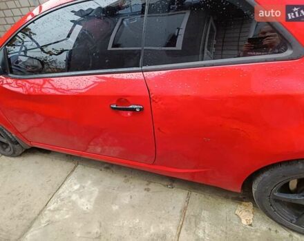 Червоний Кіа Черато, об'ємом двигуна 2 л та пробігом 177 тис. км за 4500 $, фото 7 на Automoto.ua