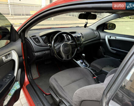 Красный Киа Черато, объемом двигателя 1.59 л и пробегом 168 тыс. км за 6700 $, фото 3 на Automoto.ua