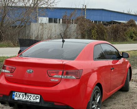 Червоний Кіа Черато, об'ємом двигуна 2 л та пробігом 124 тис. км за 8000 $, фото 4 на Automoto.ua