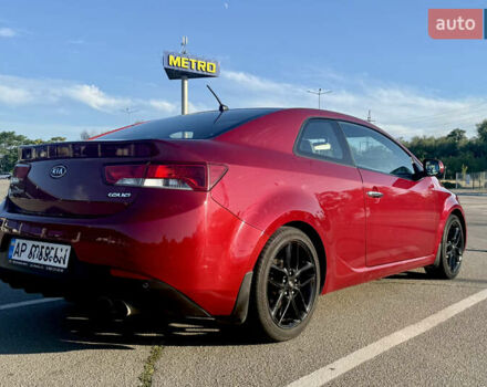 Красный Киа Черато, объемом двигателя 2 л и пробегом 155 тыс. км за 8900 $, фото 2 на Automoto.ua