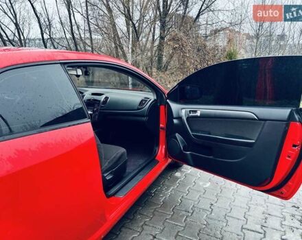 Красный Киа Черато, объемом двигателя 1.6 л и пробегом 293 тыс. км за 7100 $, фото 10 на Automoto.ua