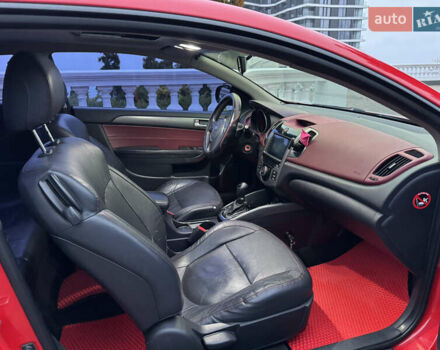 Красный Киа Черато, объемом двигателя 2 л и пробегом 165 тыс. км за 9700 $, фото 15 на Automoto.ua