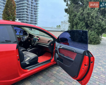 Красный Киа Черато, объемом двигателя 2 л и пробегом 165 тыс. км за 9700 $, фото 14 на Automoto.ua