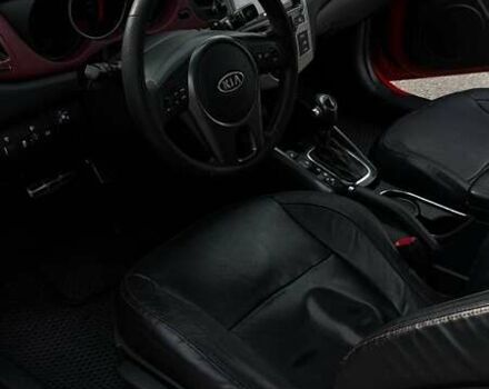 Красный Киа Черато, объемом двигателя 2 л и пробегом 268 тыс. км за 8000 $, фото 15 на Automoto.ua