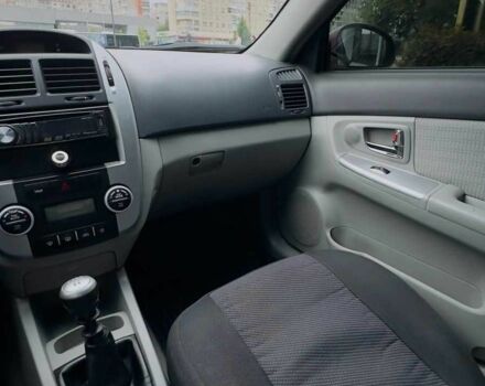 Червоний Кіа Черато, об'ємом двигуна 1.6 л та пробігом 260 тис. км за 4200 $, фото 3 на Automoto.ua