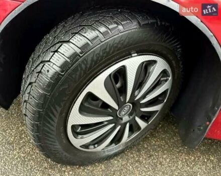 Красный Киа Черато, объемом двигателя 1.6 л и пробегом 229 тыс. км за 4500 $, фото 18 на Automoto.ua