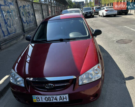 Красный Киа Черато, объемом двигателя 1.6 л и пробегом 175 тыс. км за 3950 $, фото 2 на Automoto.ua