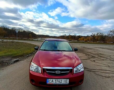 Красный Киа Черато, объемом двигателя 1.6 л и пробегом 233 тыс. км за 4200 $, фото 2 на Automoto.ua