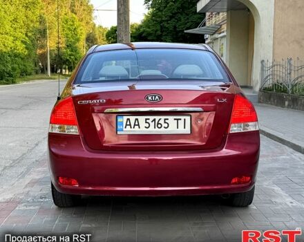 Красный Киа Черато, объемом двигателя 1.6 л и пробегом 250 тыс. км за 3500 $, фото 6 на Automoto.ua