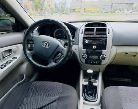 Червоний Кіа Черато, об'ємом двигуна 1.6 л та пробігом 260 тис. км за 3850 $, фото 9 на Automoto.ua