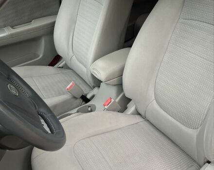 Кіа Черато 2007 у Одесі на Automoto.ua Червоний Кіа Черато, об'ємом двигуна 2 л та пробігом 189 тис. км за 5500 $, фото 6 на Automoto.ua