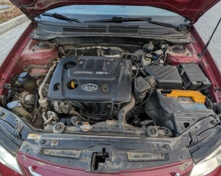 Красный Киа Черато, объемом двигателя 1.6 л и пробегом 240 тыс. км за 3750 $, фото 8 на Automoto.ua