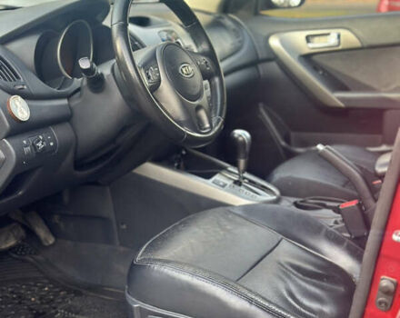 Киа Черато 2009 в Виннице на Automoto.ua Красный Киа Черато, объемом двигателя 2 л и пробегом 179 тыс. км за 8500 $, фото 6 на Automoto.ua