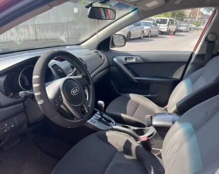 Червоний Кіа Черато, об'ємом двигуна 1.6 л та пробігом 272 тис. км за 4400 $, фото 8 на Automoto.ua