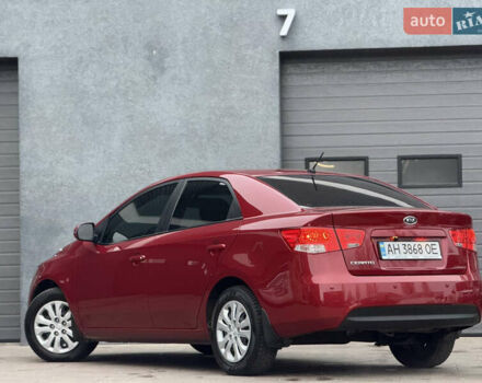 Красный Киа Черато, объемом двигателя 1.6 л и пробегом 200 тыс. км за 8900 $, фото 3 на Automoto.ua