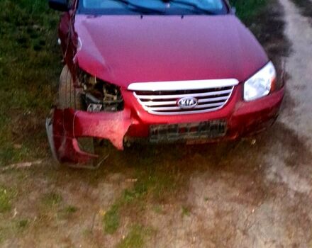 Красный Киа Черато, объемом двигателя 1.6 л и пробегом 180 тыс. км за 3500 $, фото 1 на Automoto.ua