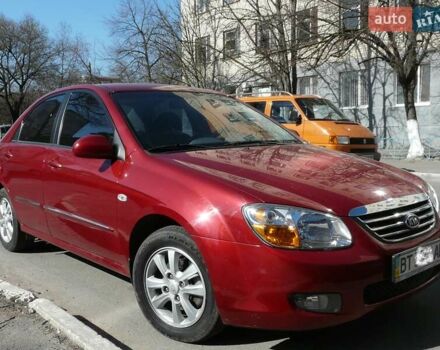 Красный Киа Черато, объемом двигателя 1.98 л и пробегом 129 тыс. км за 5200 $, фото 1 на Automoto.ua