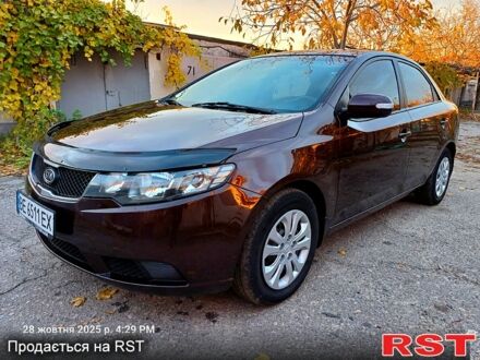 Кіа Черато 2009 у Миколаєві на Automoto.ua Червоний Кіа Черато, об'ємом двигуна 1.6 л та пробігом 170 тис. км за 6200 $, фото 1 на Automoto.ua