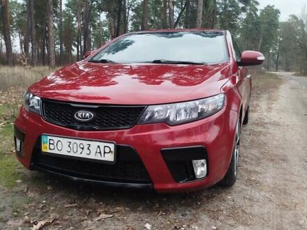 Красный Киа Черато, объемом двигателя 2 л и пробегом 345 тыс. км за 6800 $, фото 1 на Automoto.ua