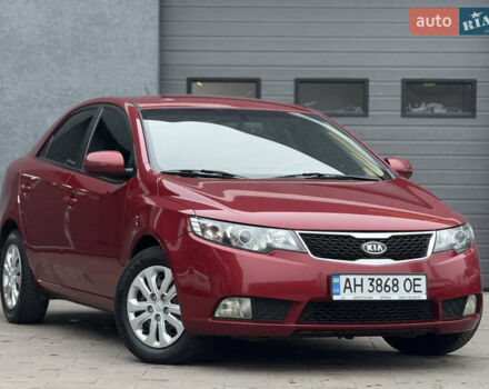 Красный Киа Черато, объемом двигателя 1.6 л и пробегом 200 тыс. км за 8900 $, фото 1 на Automoto.ua