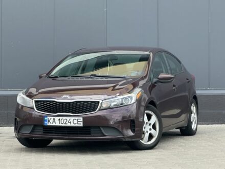 Кіа Черато 2017 у Києві на Automoto.ua Червоний Кіа Черато, об'ємом двигуна 2 л та пробігом 230 тис. км за 7490 $, фото 1 на Automoto.ua