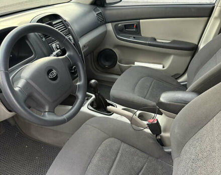 Киа Черато, объемом двигателя 1.6 л и пробегом 187 тыс. км за 3200 $, фото 6 на Automoto.ua