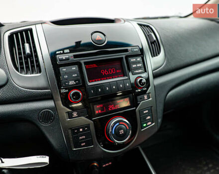 Киа Черато, объемом двигателя 1.6 л и пробегом 185 тыс. км за 7620 $, фото 12 на Automoto.ua