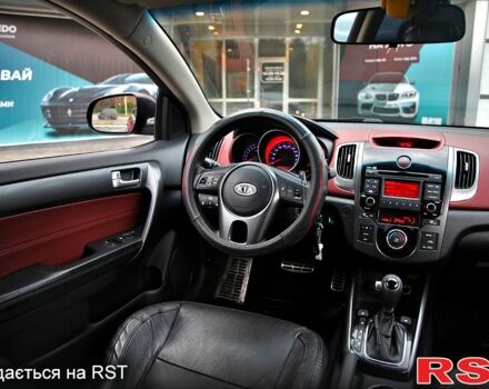 Киа Черато, объемом двигателя 2 л и пробегом 119 тыс. км за 8800 $, фото 10 на Automoto.ua