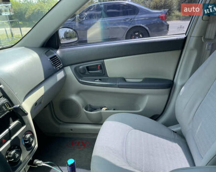 Киа Черато, объемом двигателя 1.6 л и пробегом 180 тыс. км за 4300 $, фото 13 на Automoto.ua