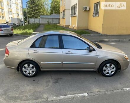 Киа Черато, объемом двигателя 1.6 л и пробегом 168 тыс. км за 4700 $, фото 6 на Automoto.ua