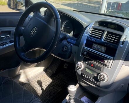 Киа Черато, объемом двигателя 1.6 л и пробегом 253 тыс. км за 5000 $, фото 6 на Automoto.ua