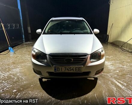 Киа Черато, объемом двигателя 1.6 л и пробегом 200 тыс. км за 3850 $, фото 1 на Automoto.ua