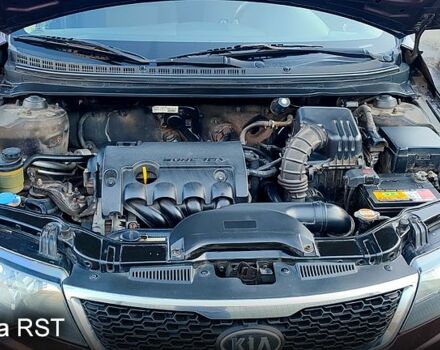 Кіа Черато, об'ємом двигуна 1.6 л та пробігом 219 тис. км за 8000 $, фото 6 на Automoto.ua