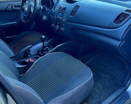 Кіа Черато, об'ємом двигуна 1.6 л та пробігом 132 тис. км за 8300 $, фото 4 на Automoto.ua