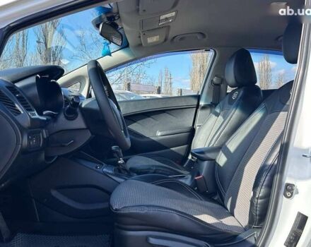 Кіа Черато, об'ємом двигуна 0 л та пробігом 102 тис. км за 8700 $, фото 10 на Automoto.ua